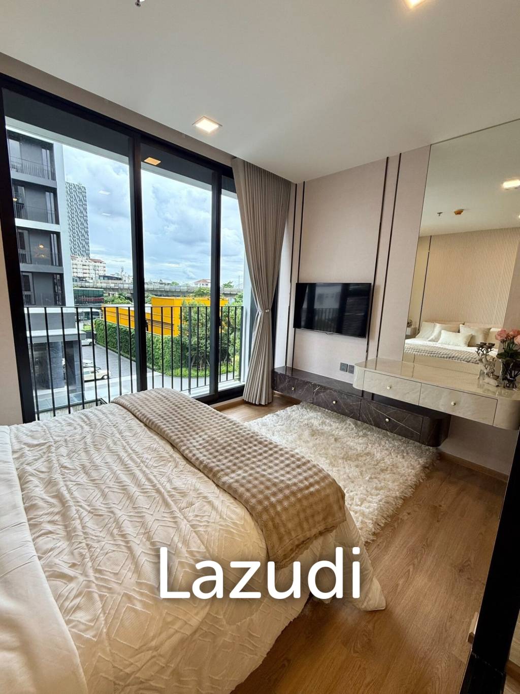 27 sqm modern 1 bedroom condo Noble Around Ari Phaya Thai Bangkok