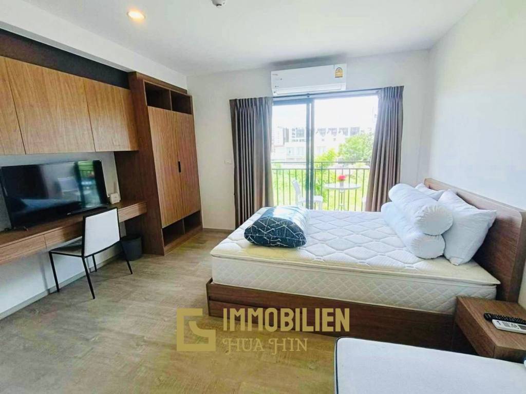 4 этаж / жилая площадь 26 кв.м / балкон