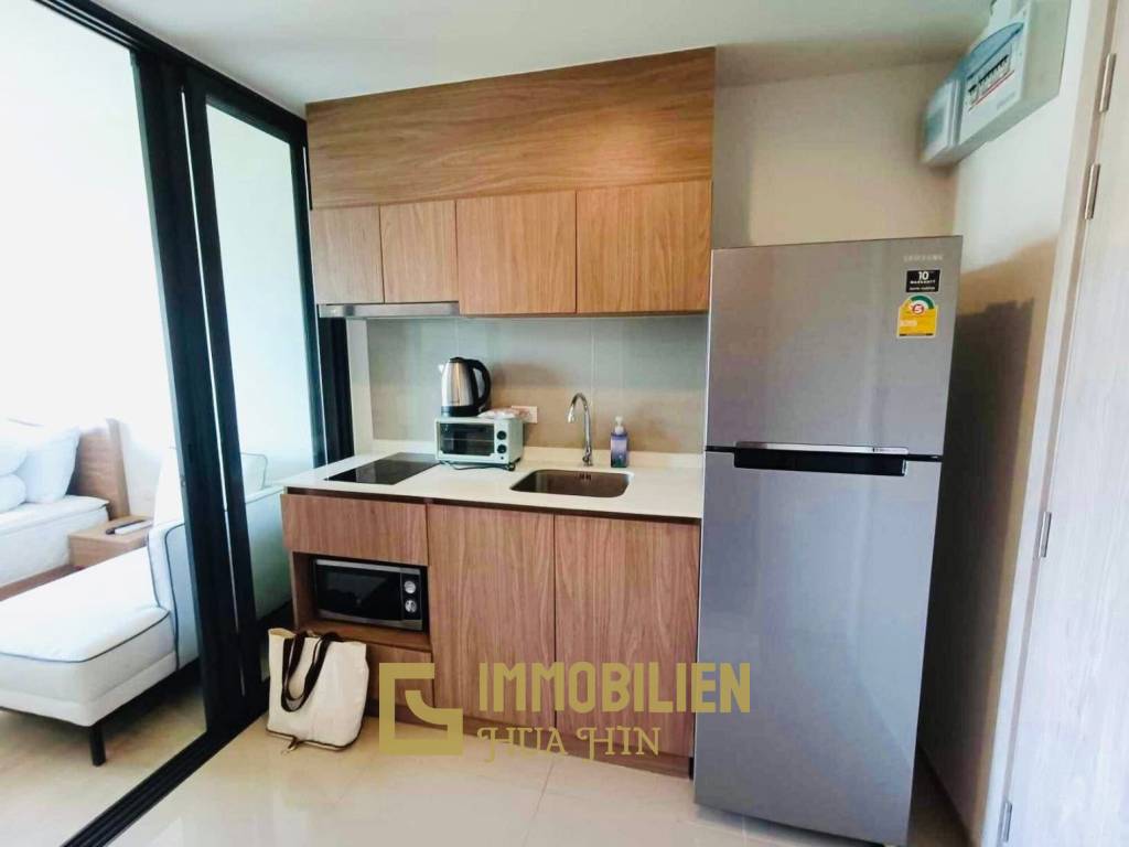 4 этаж / жилая площадь 26 кв.м / балкон