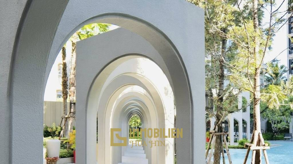 4 этаж / жилая площадь 26 кв.м / балкон