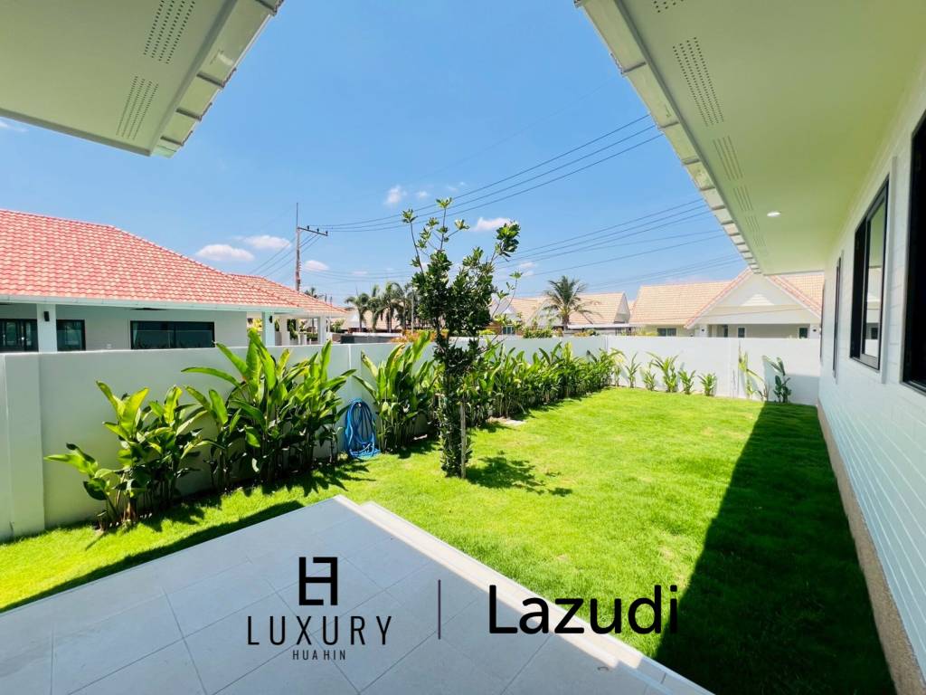 NEU / Pool Villa / 316 qm Wohnfläche