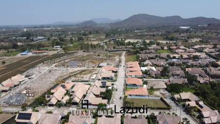 NEU / Pool Villa / 316 qm Wohnfläche