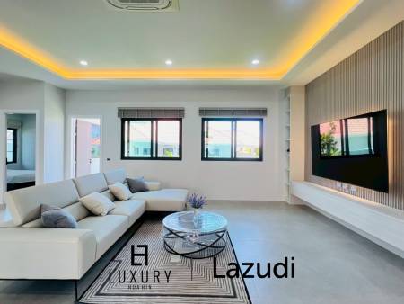 NEU / Pool Villa / 316 qm Wohnfläche