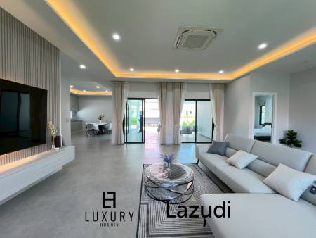 NEU / Pool Villa / 316 qm Wohnfläche