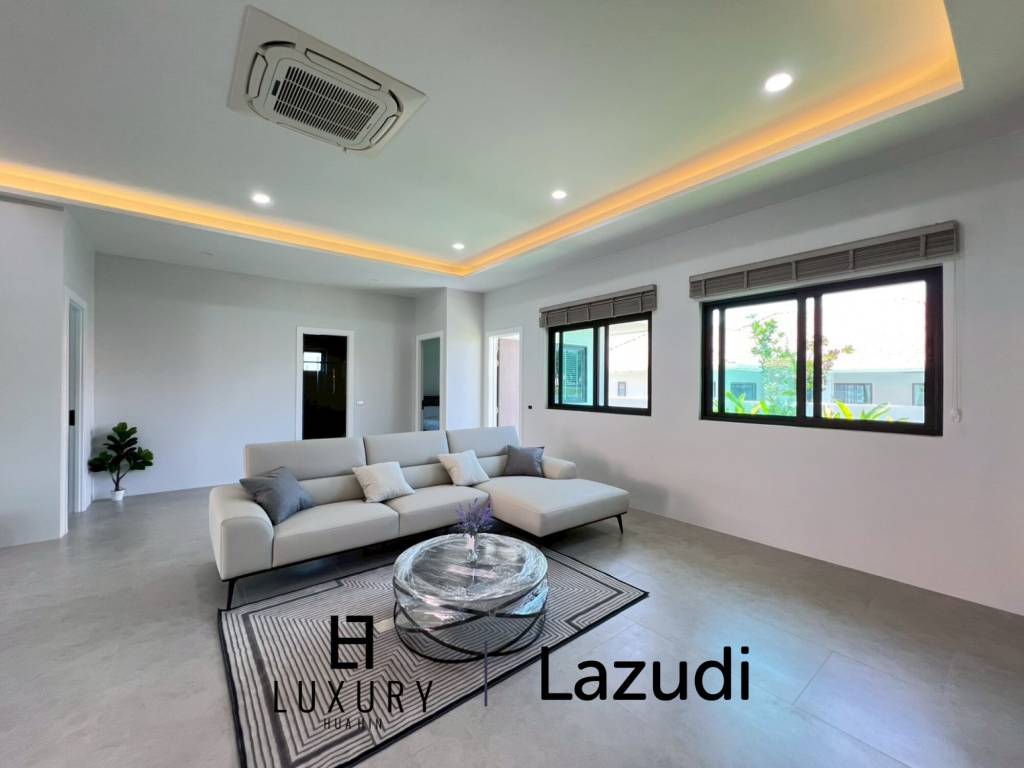 NEU / Pool Villa / 316 qm Wohnfläche