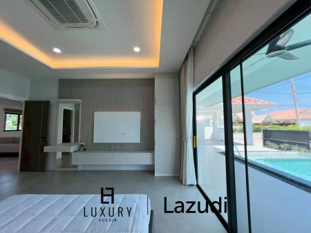 NEU / Pool Villa / 316 qm Wohnfläche