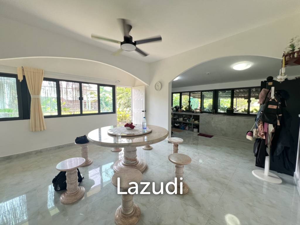 12 Rooms for Sale Close To Huai Pla Kang Temple, Ban Du