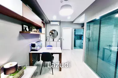 46 sqm 2 Bedroom Condo on High Floor in Huai Khwang Bangkok