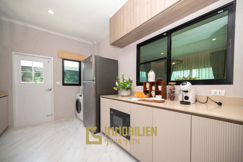 Lagon de Supalai / 4 chambres + 4 salles de bains / 261 m² de surface habitable