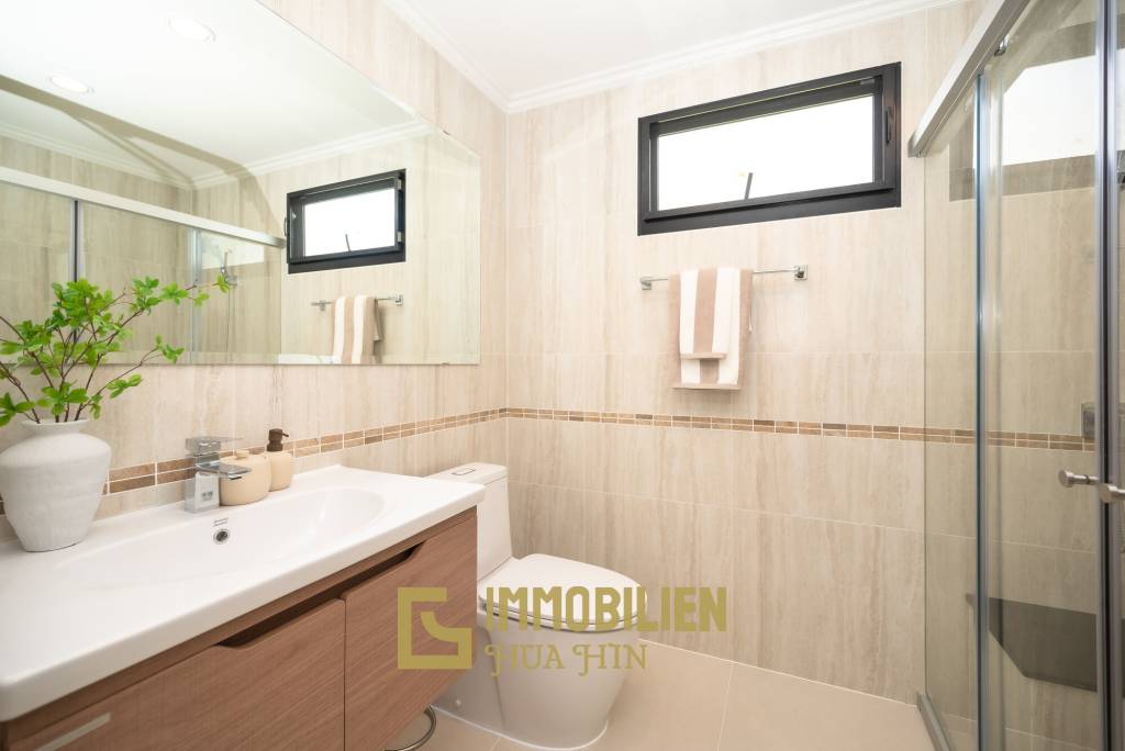 Lagon de Supalai / 4 chambres + 4 salles de bains / 261 m² de surface habitable