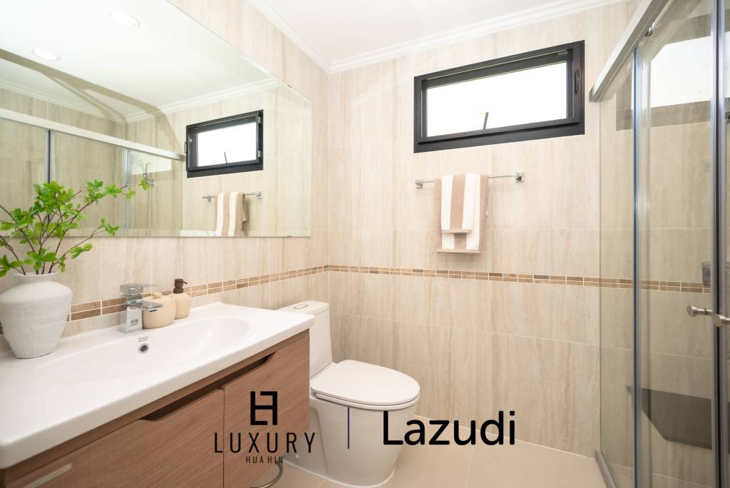 Supalai Lagoon / 4 Schlafzimmer + 4 Badezimmer / 261 qm Wohfläche