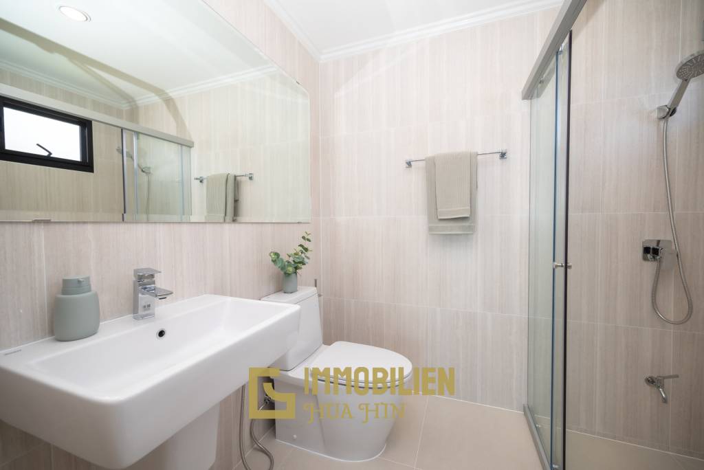 Lagon de Supalai / 4 chambres + 4 salles de bains / 261 m² de surface habitable