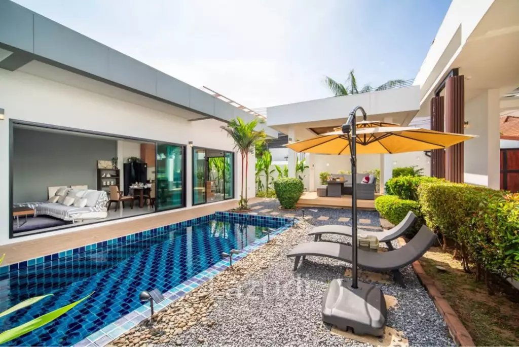 3 bedroom pool villa for rent 200 meters from Chalong Bay
