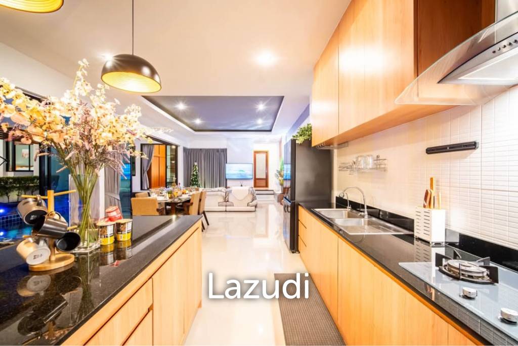 3 bedroom pool villa for rent 200 meters from Chalong Bay