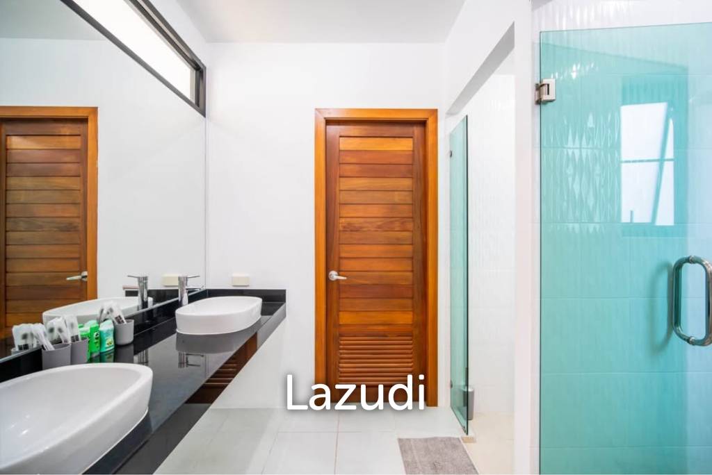 3 bedroom pool villa for rent 200 meters from Chalong Bay