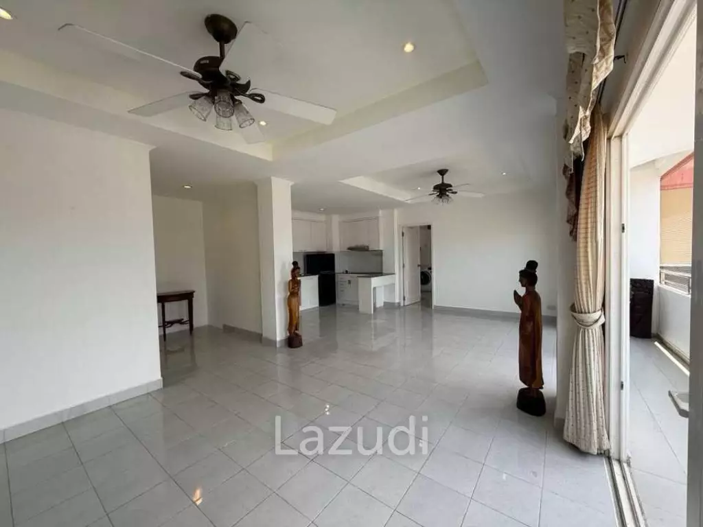 Spacious Condo 65.25 SQ.M  for Sale Golden Pattaya