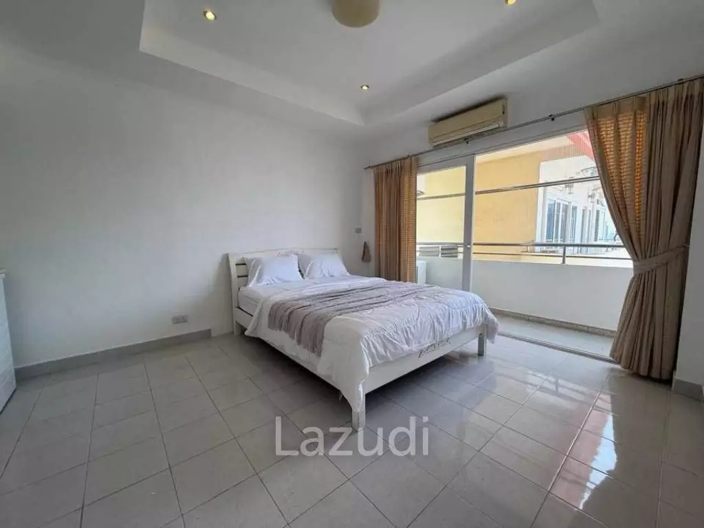 Spacious Condo 65.25 SQ.M  for Sale Golden Pattaya