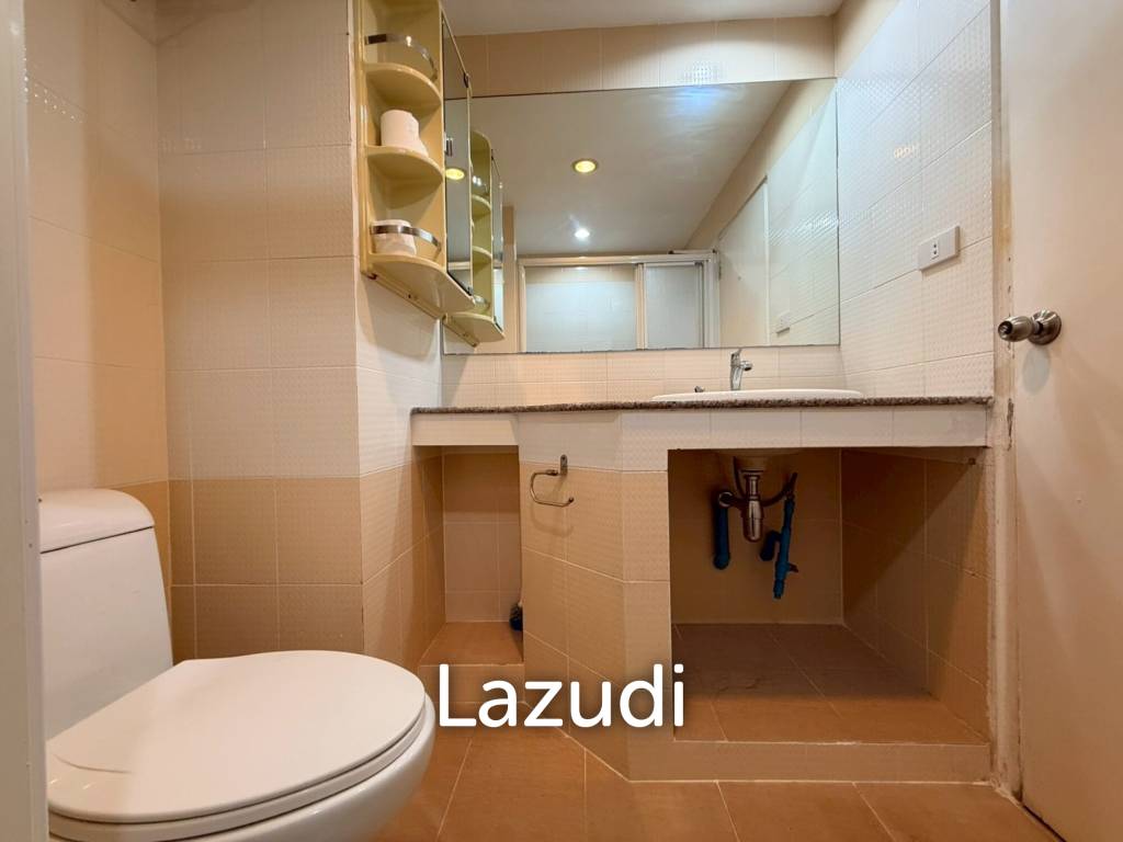 Spacious Condo 65.25 SQ.M  for Sale Golden Pattaya