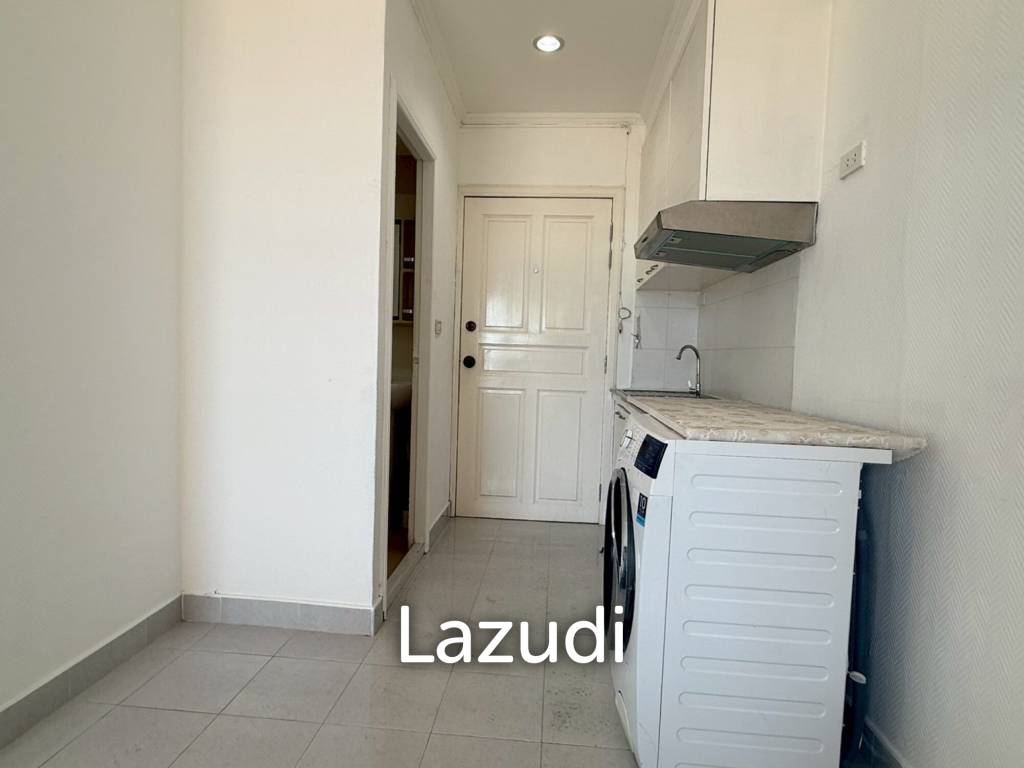 Spacious Condo 65.25 SQ.M  for Sale Golden Pattaya