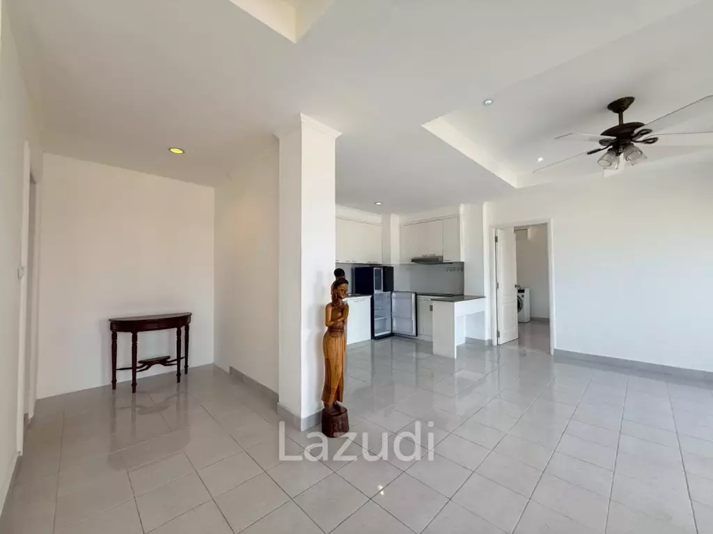 Spacious Condo 65.25 SQ.M  for Sale Golden Pattaya