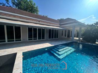 RED MOUNTAIN BOUTIQUE : 3 bed pool villa