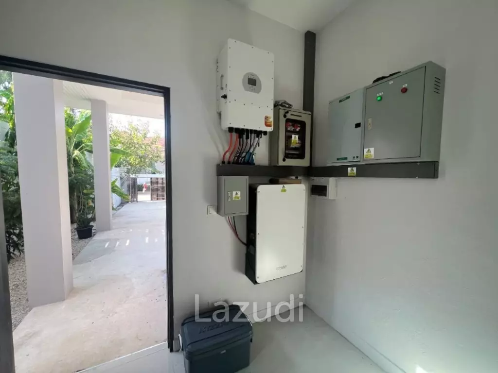 RED MOUNTAIN BOUTIQUE : 3 bed pool villa