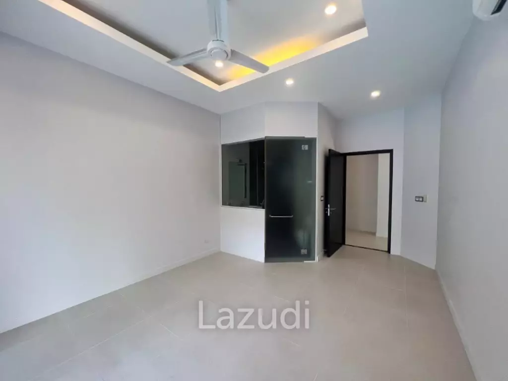 RED MOUNTAIN BOUTIQUE : 3 bed pool villa