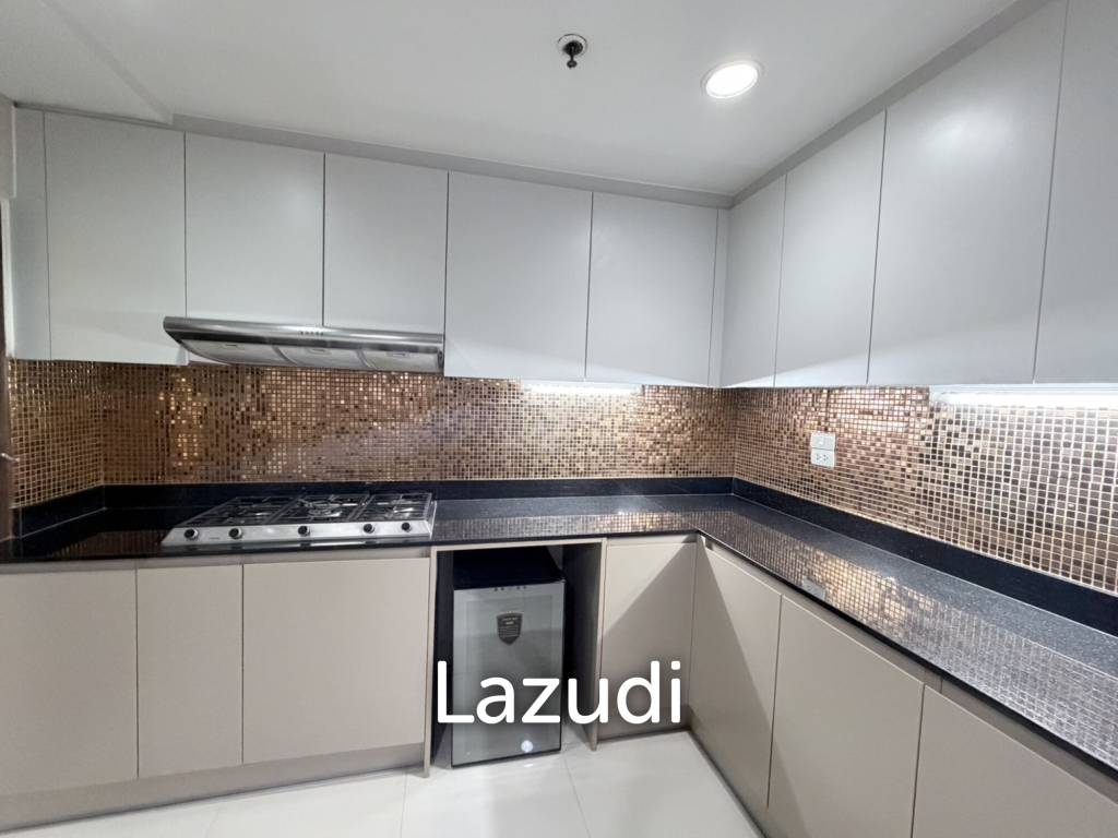 260 sqm 3 Bed condo at G.P. Grande Tower