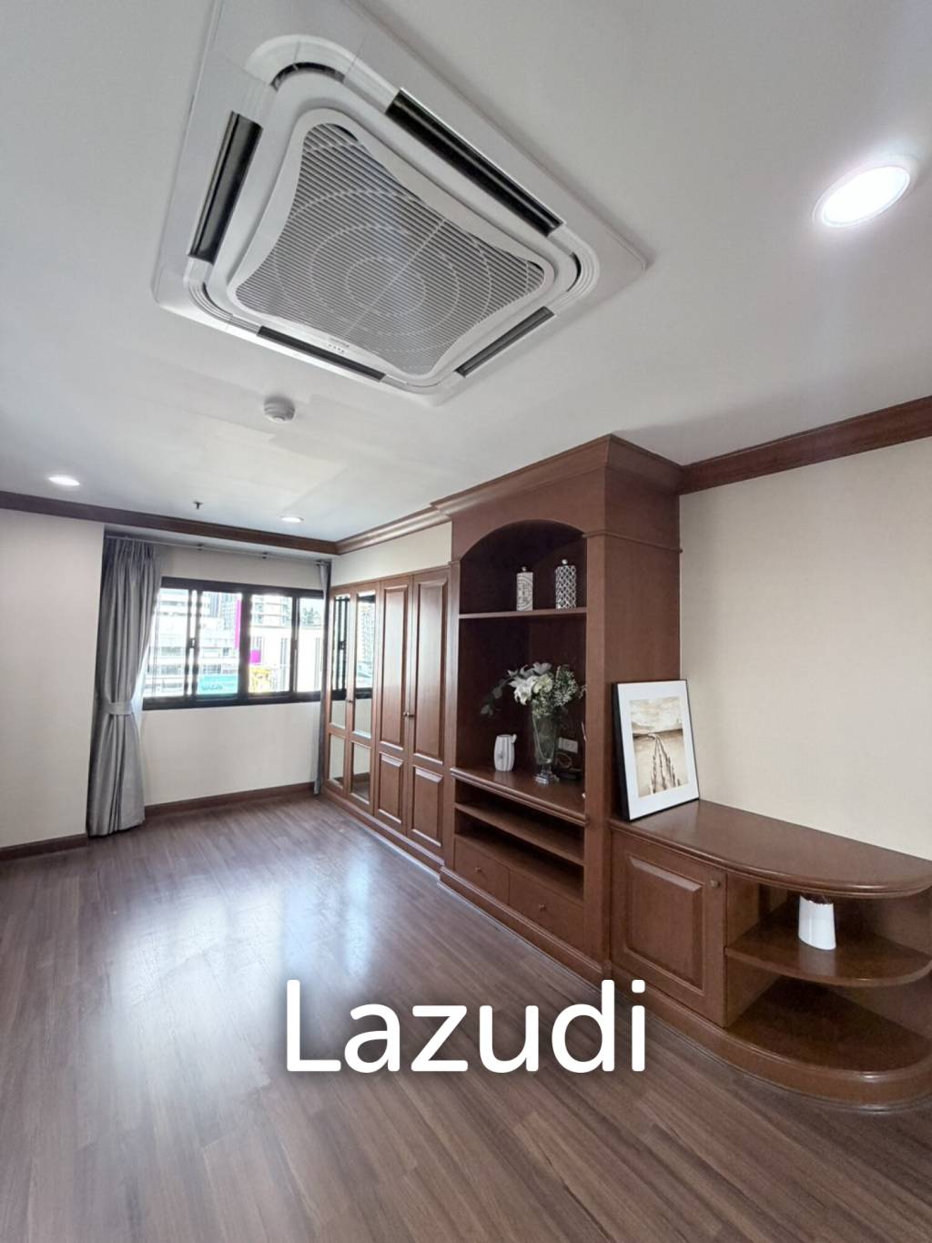 260 sqm 3 Bed condo at G.P. Grande Tower
