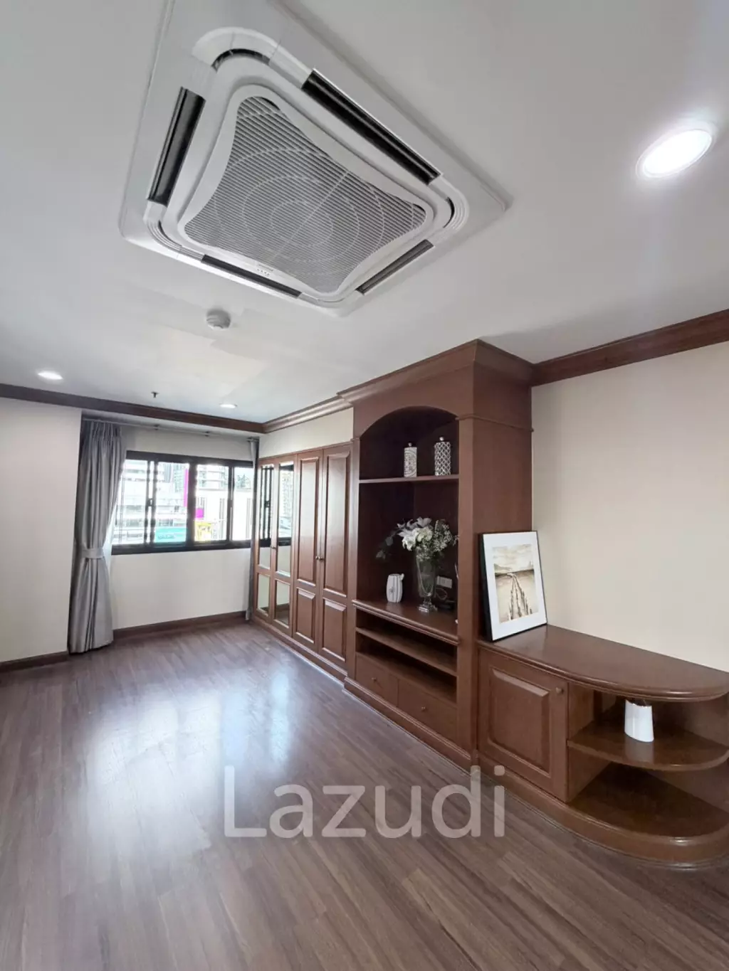 260 sqm 3 Bed condo at G.P. Grande Tower