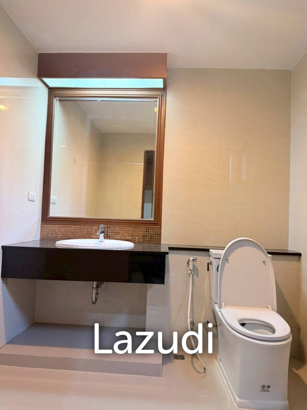 260 sqm 3 Bed condo at G.P. Grande Tower