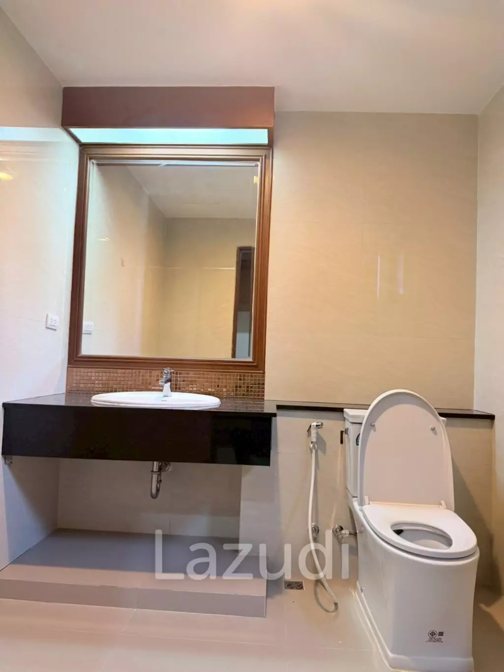 260 sqm 3 Bed condo at G.P. Grande Tower