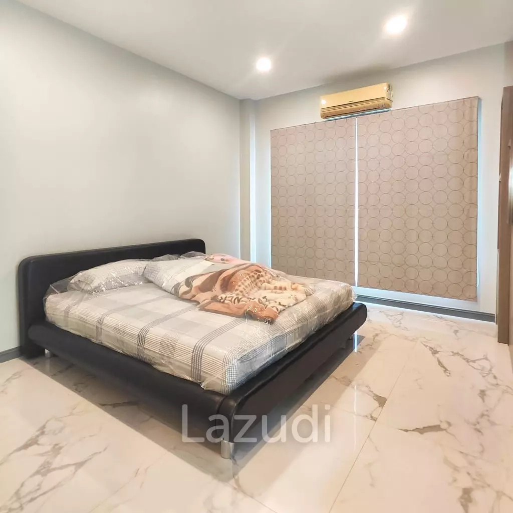 350 sqm modern villa Casa Seaside in Cha Am, Phetchaburi