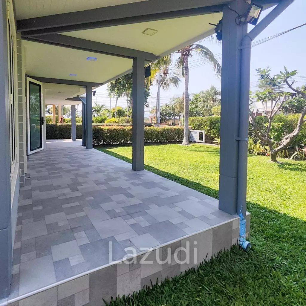 350 sqm modern villa Casa Seaside in Cha Am, Phetchaburi