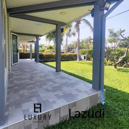 350 sqm modern villa Casa Seaside in Cha Am, Phetchaburi