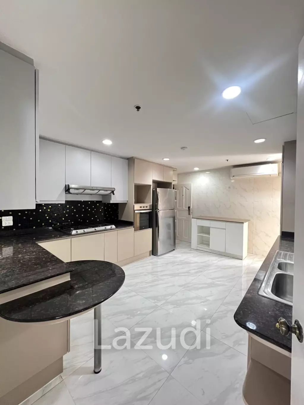 400 sqm duplex 4 bed condo G.P. Grande Tower