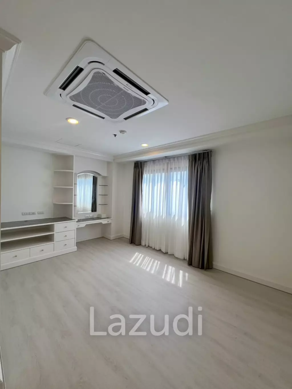 400 sqm duplex 4 bed condo G.P. Grande Tower