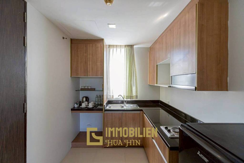 Surface habitable de 105 m² / 2 chambres + 2 salles de bains / piscine privée