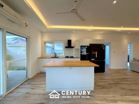 500 Kvm 3 Seng 3 Bad Villa for Salg