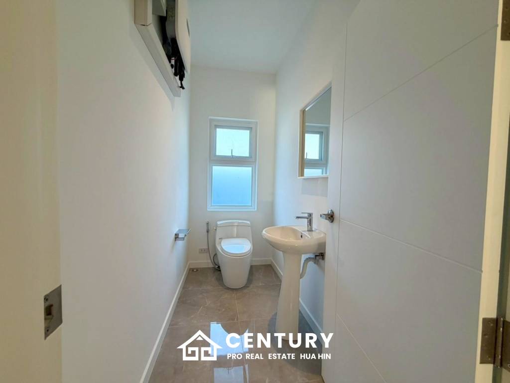 500 Kvm 3 Seng 3 Bad Villa for Salg