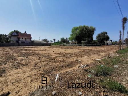 Земельный участок площадью 2448 кв. м / недалеко от пляжа / высокий потенциал