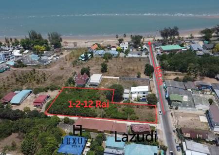 Земельный участок площадью 2448 кв. м / недалеко от пляжа / высокий потенциал