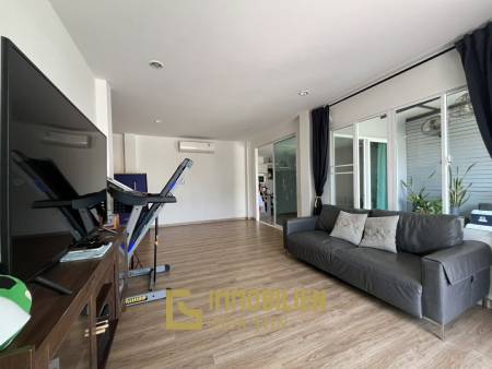 Maison de plain-pied / 3 chambres + 3 salles de bain / entièrement meublée