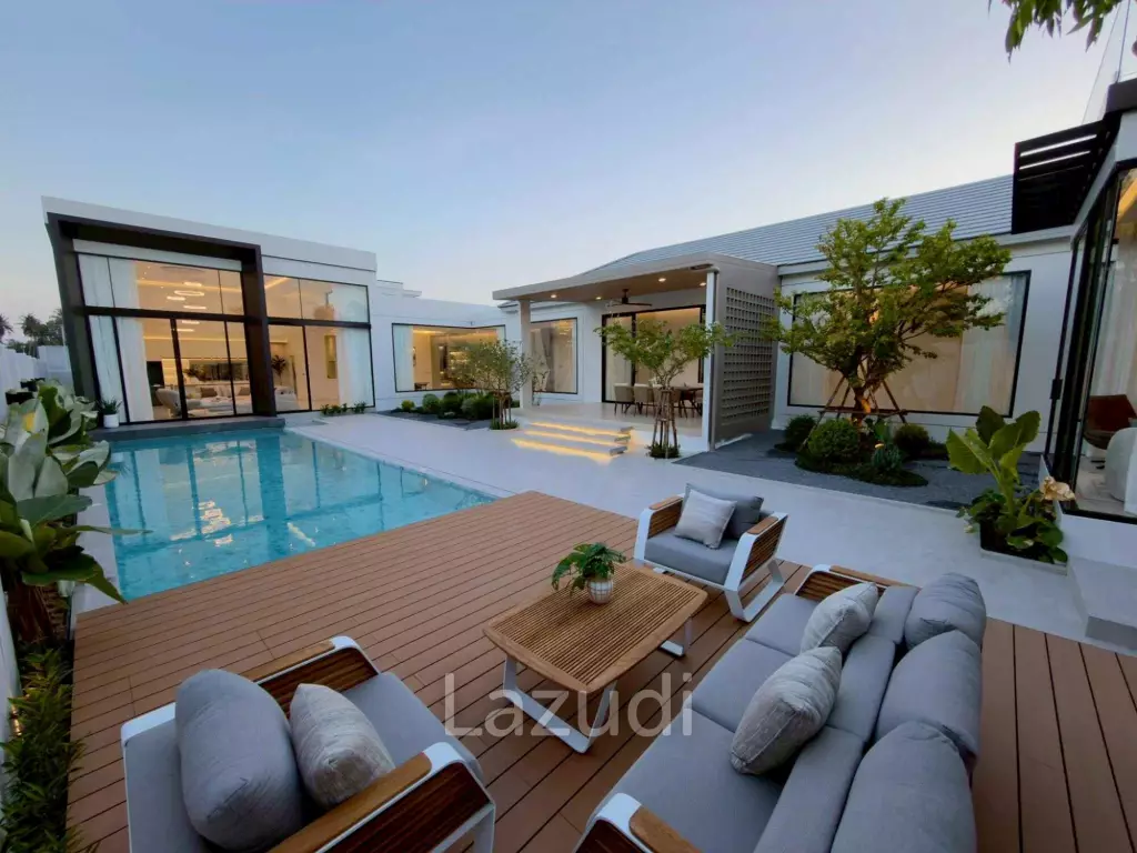 Luxury Grand Pool Villa for Sale Nong Pla Lai, Pattaya