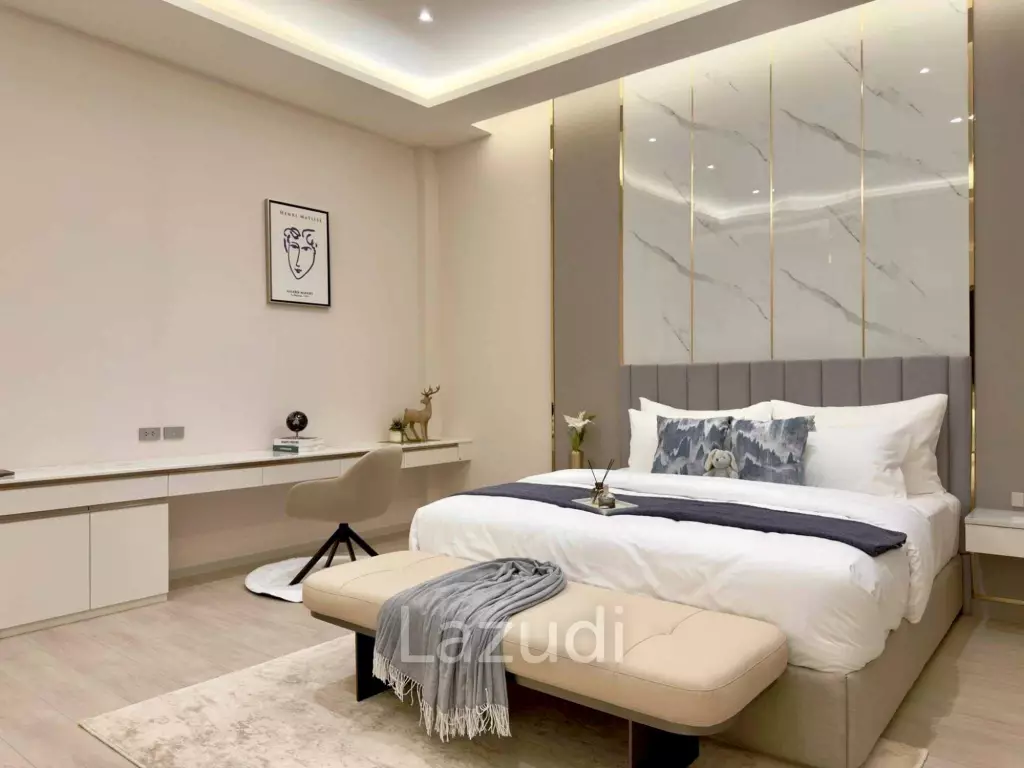 Luxury Grand Pool Villa for Sale Nong Pla Lai, Pattaya