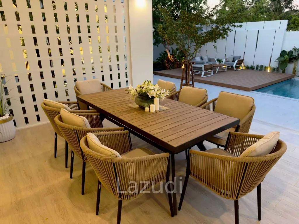 Luxury Grand Pool Villa for Sale Nong Pla Lai, Pattaya