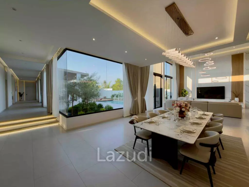Luxury Grand Pool Villa for Sale Nong Pla Lai, Pattaya