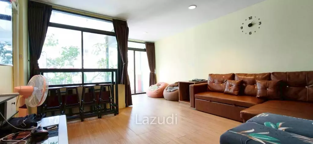 Spacious 1-Bedroom for Rent Metro Jomtien Condotel