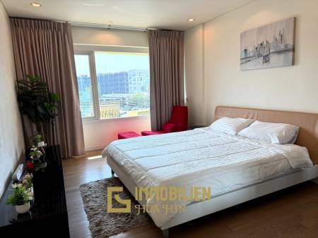 separates Schlafzimmer / 4. Stock / 52 qm Wohnfläche