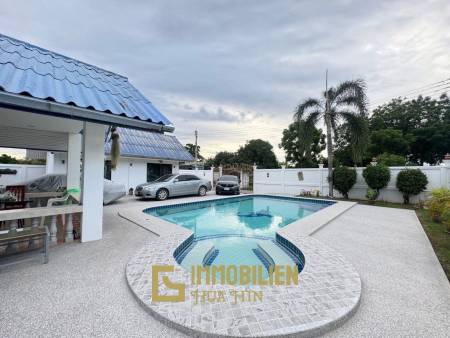 Piscine privée / Entièrement meublé / 4 chambres